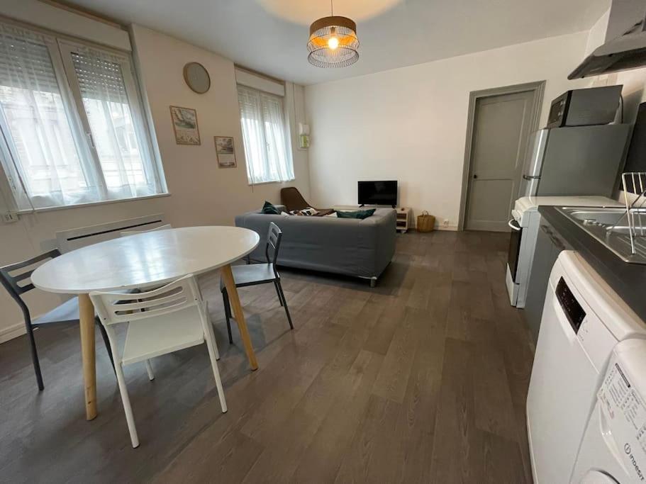 Appartement 2 Chambres A 3 Min A Pied De La Plage Saint-Valery-en-Caux Exterior photo